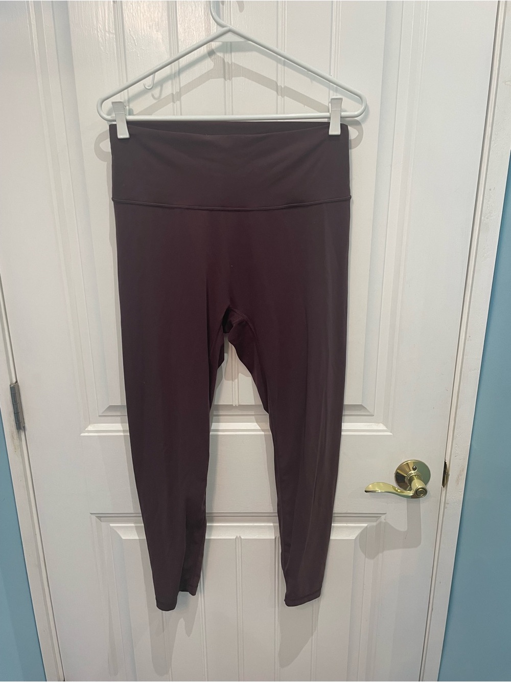 High-Waist Leggings in Deep Plum - Everyday Stretch